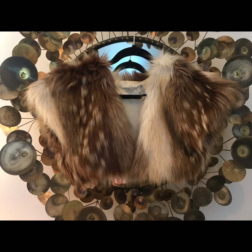 Faux fur half coat
